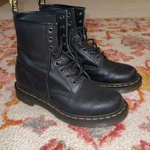 Doc Marten’s: Basic Booties